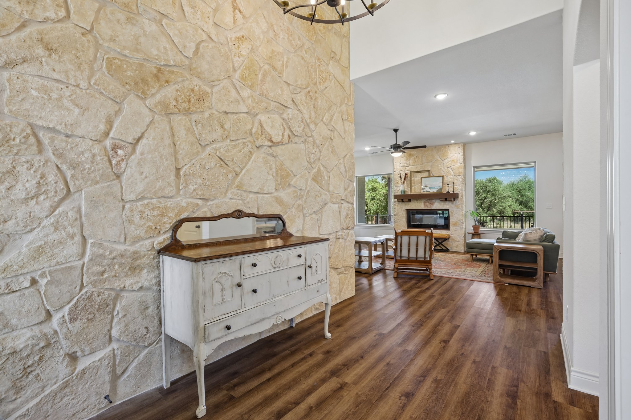 W Leaning Madrone Dr-S1308-010.jpg