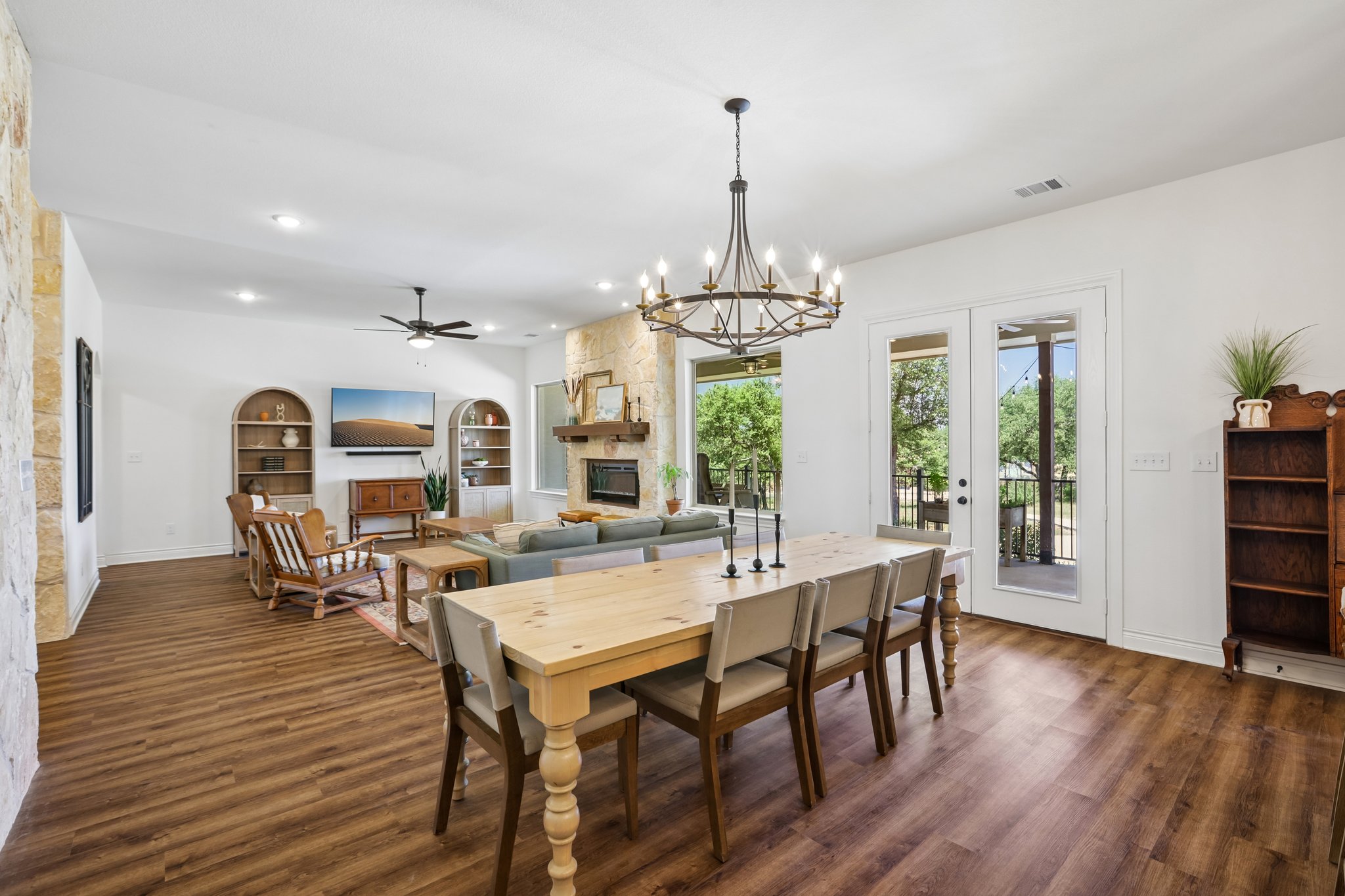 W Leaning Madrone Dr-S1308-029.jpg