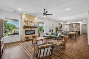 W Leaning Madrone Dr-S1308-013.jpg