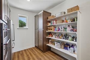 W Leaning Madrone Dr-S1308-024.jpg