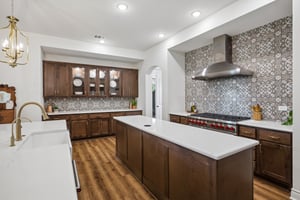 W Leaning Madrone Dr-S1308-026.jpg