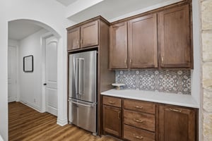 W Leaning Madrone Dr-S1308-037.jpg