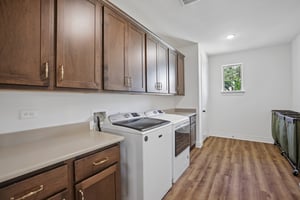 W Leaning Madrone Dr-S1308-067.jpg