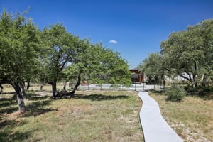 W Leaning Madrone Dr-S1308-086.jpg