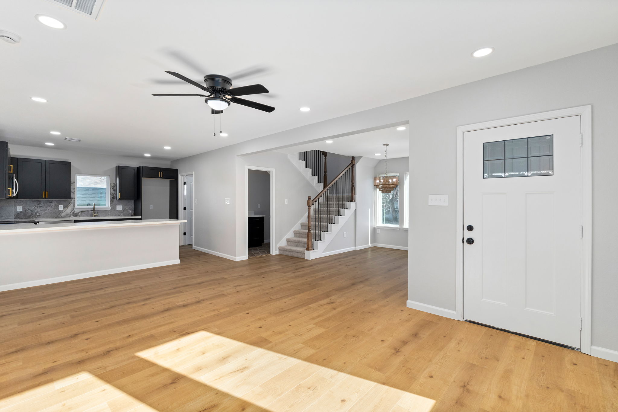 100 W Val Verde St-4