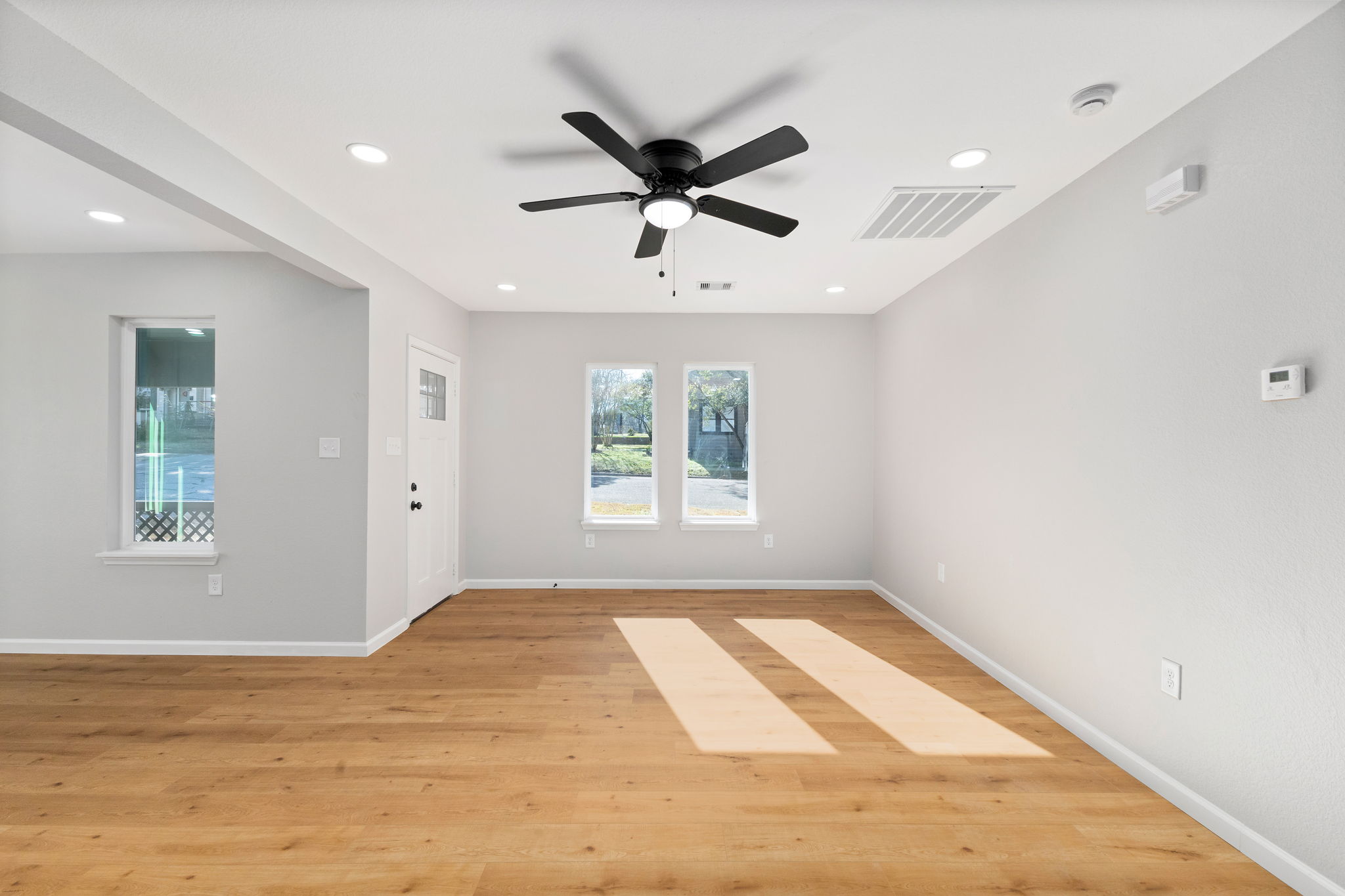 100 W Val Verde St-5