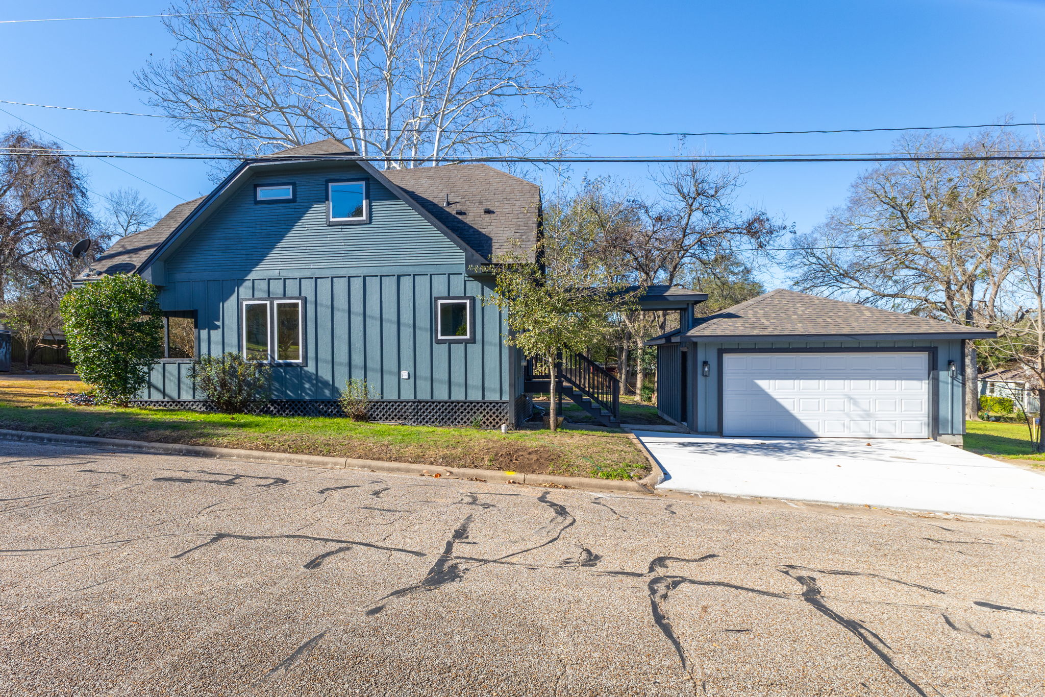 100 W Val Verde St-39