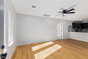 100 W Val Verde St-3