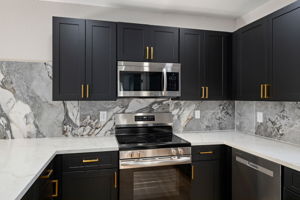 100 W Val Verde St-13