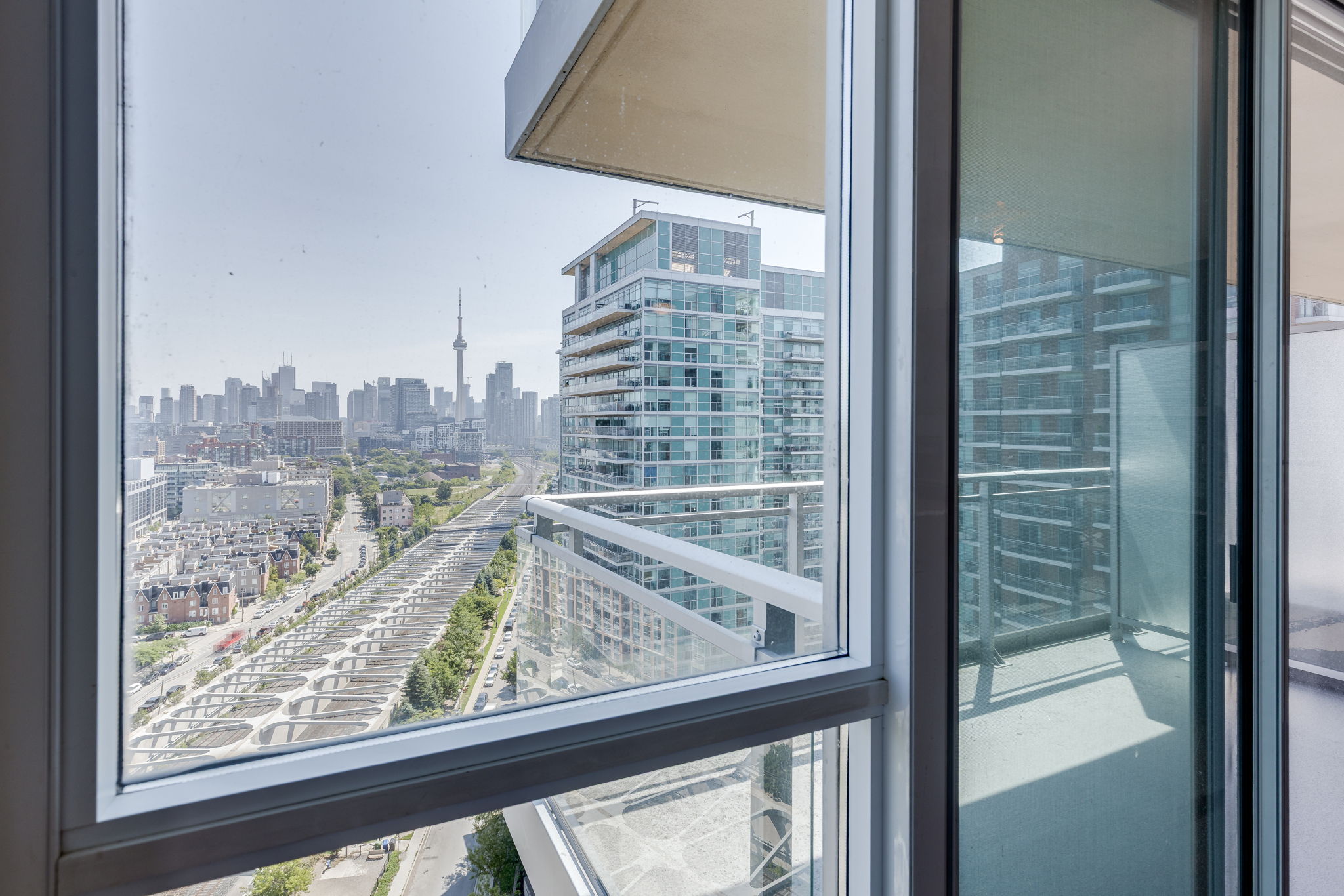 Toronto property showcase — delivered property photograph 10
