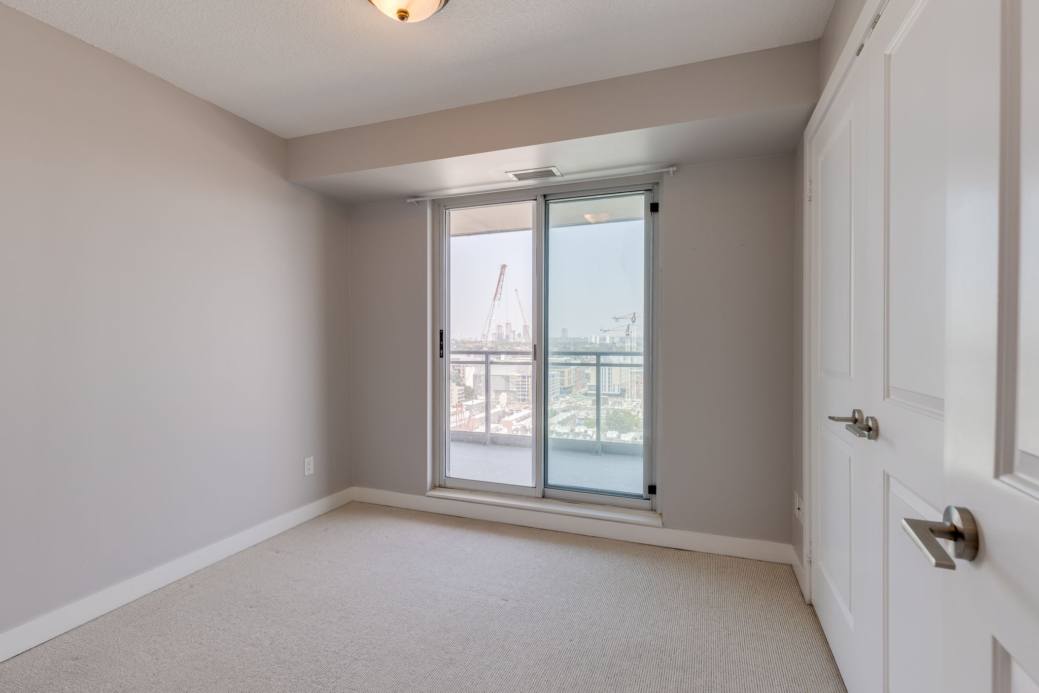 Toronto property showcase — delivered property photograph 12