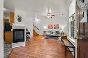 100 Wild Fig Ct, Frederick, MD 21702, USA Photo 6