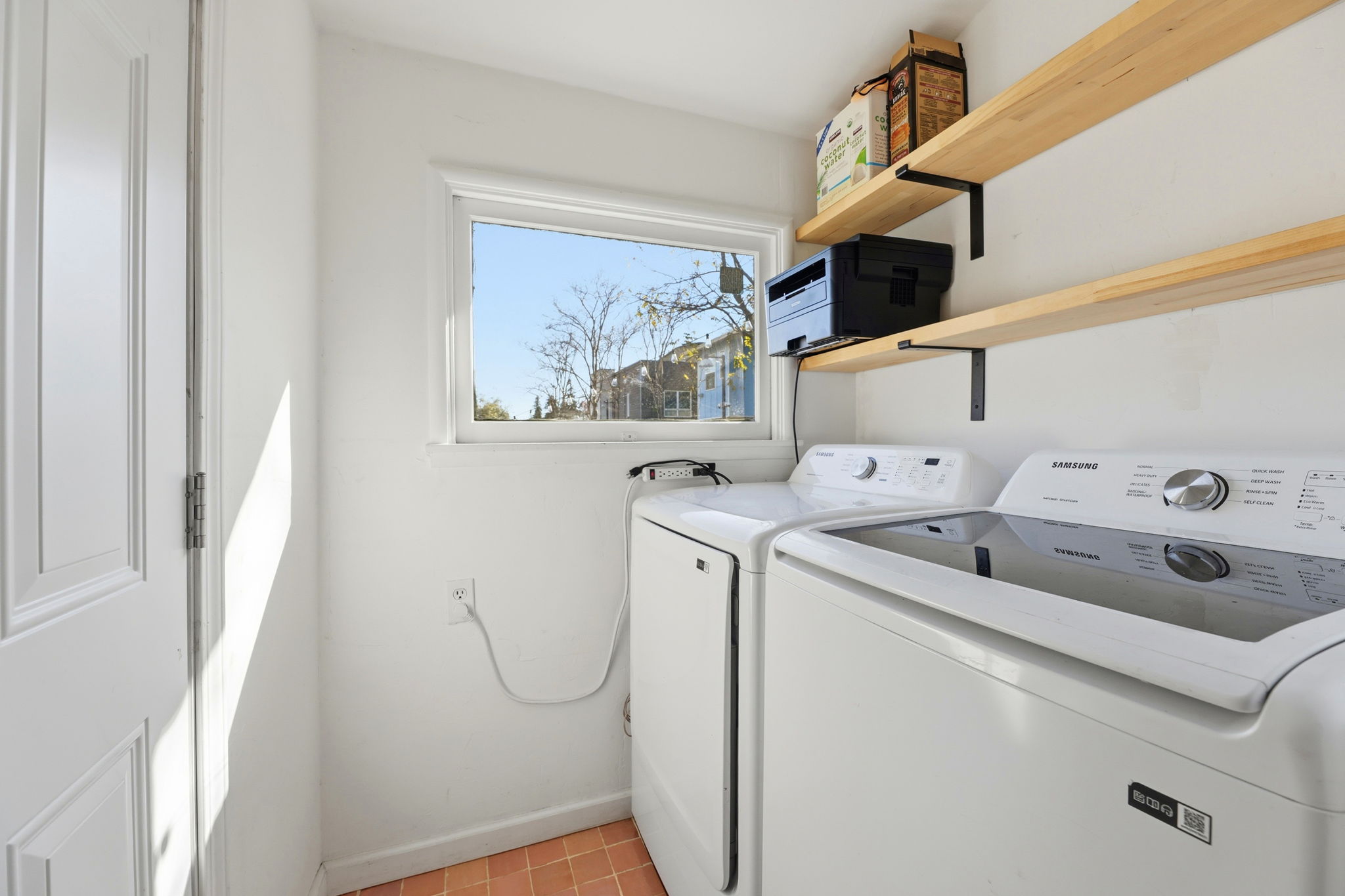 030_F8_1000 81st Ave