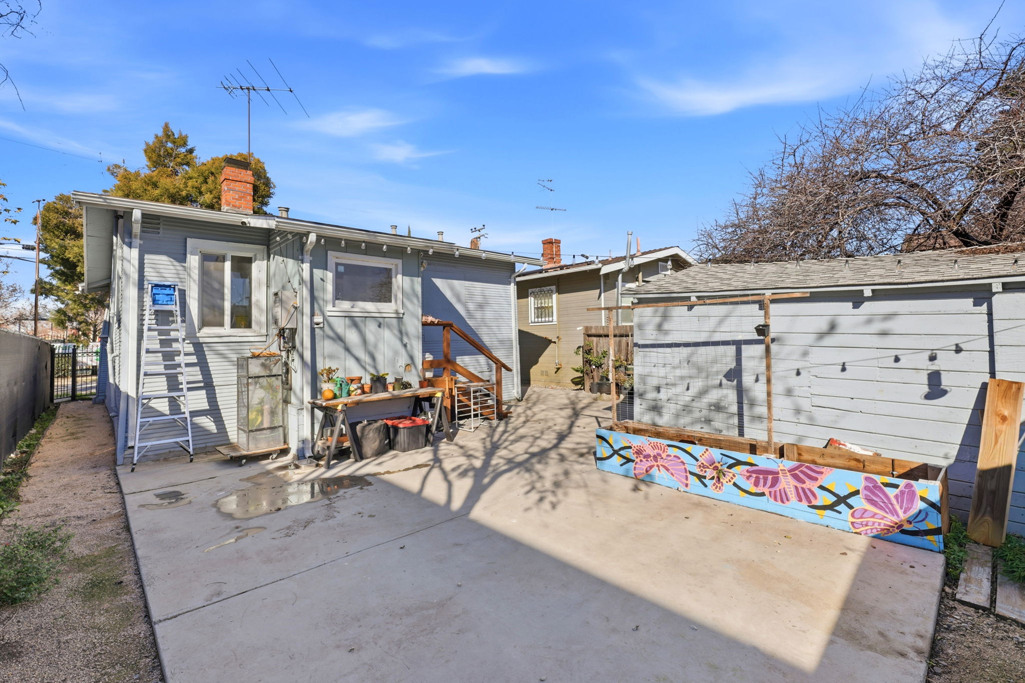 035_F8_1000 81st Ave