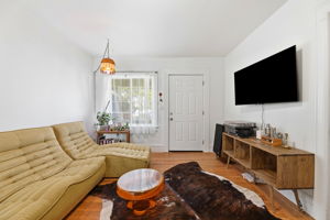 009_F8_1000 81st Ave