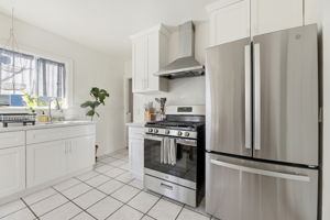 016_F8_1000 81st Ave