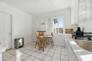 020_F8_1000 81st Ave