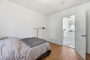 026_F8_1000 81st Ave