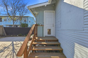 031_F8_1000 81st Ave