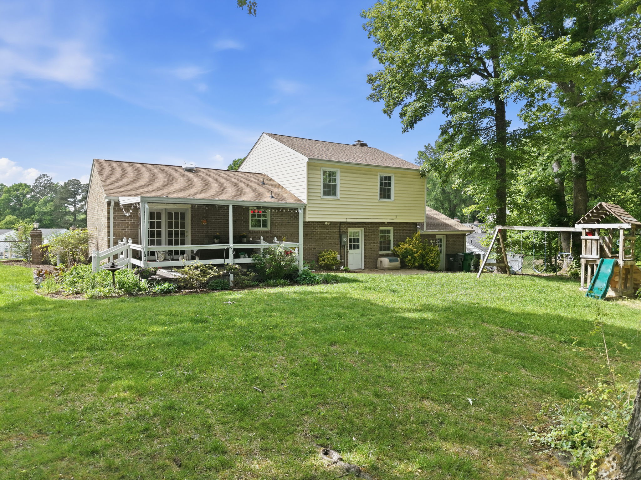  Photo 9