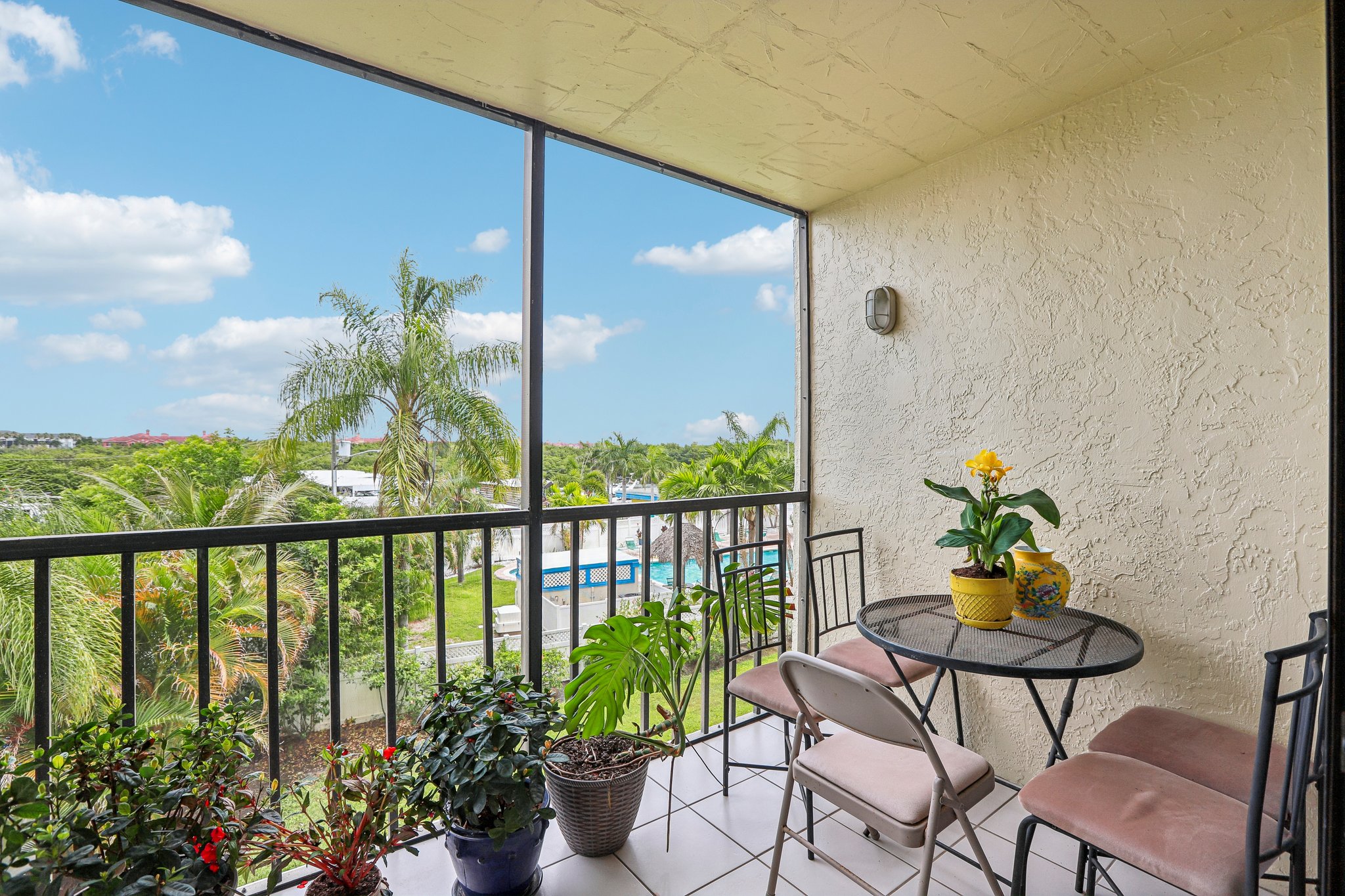 Cove Cay Drive 3A-S0306-038.jpg
