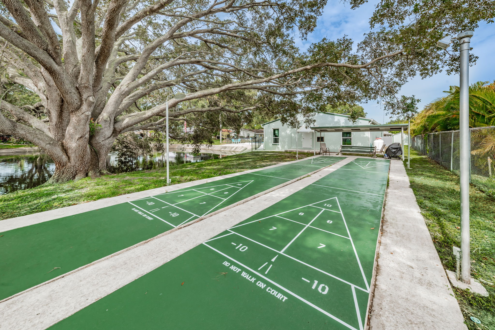 17-Union Park Shuffleboard