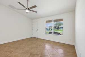 Kenova Ave-S0805-006.jpg