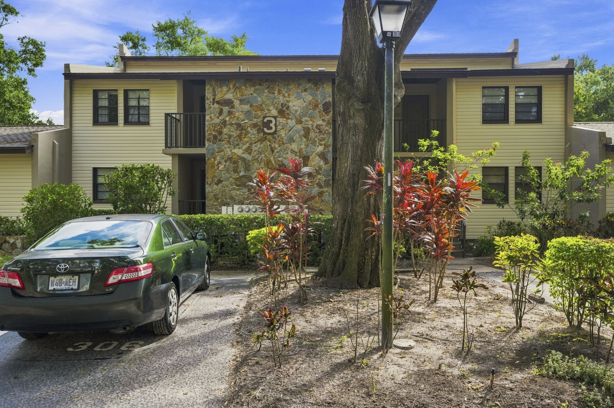Front Exteriors (3)