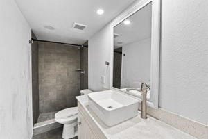 Interiors (15)