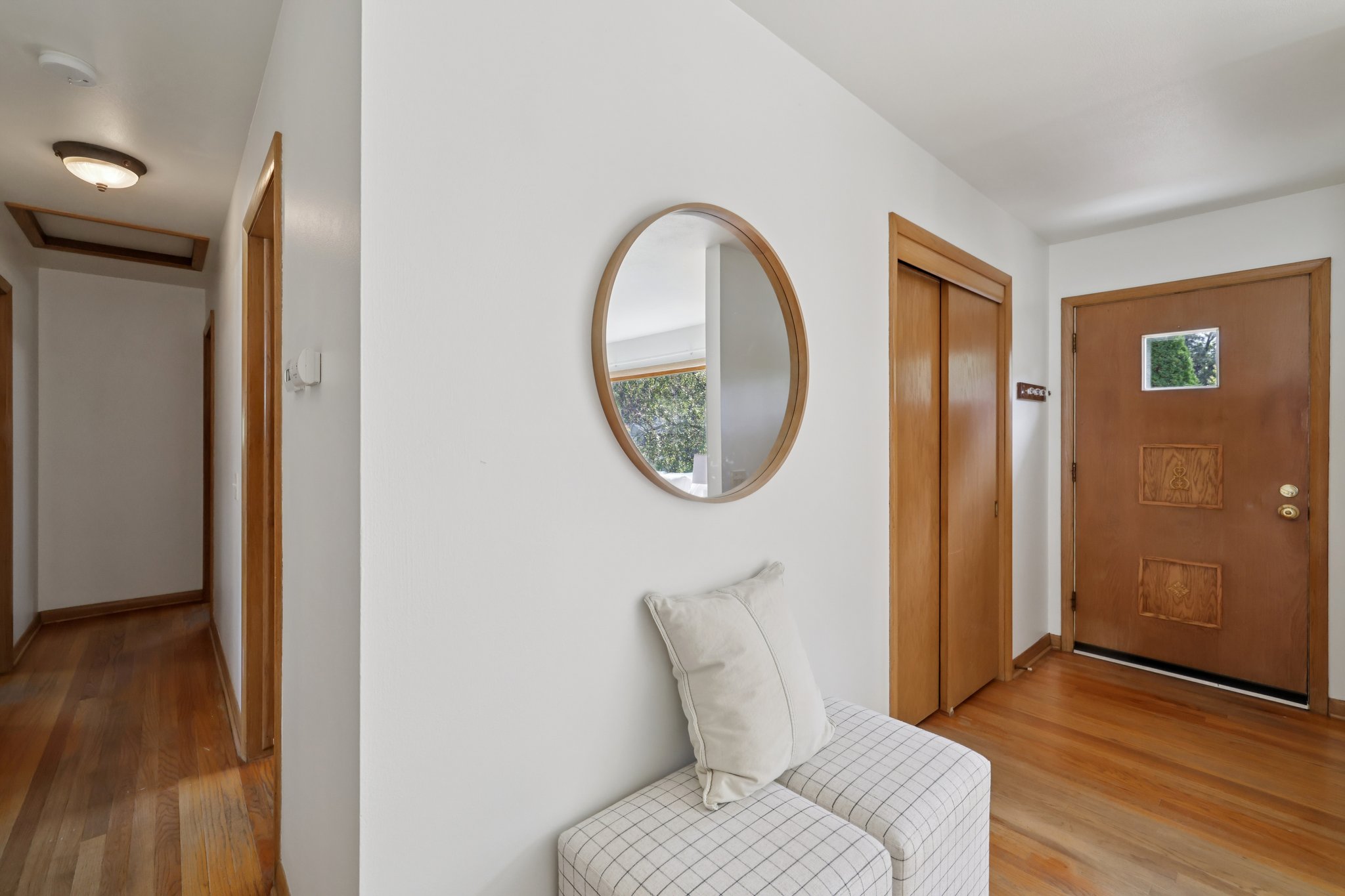 Tompkins Dr-S0110-015.jpg