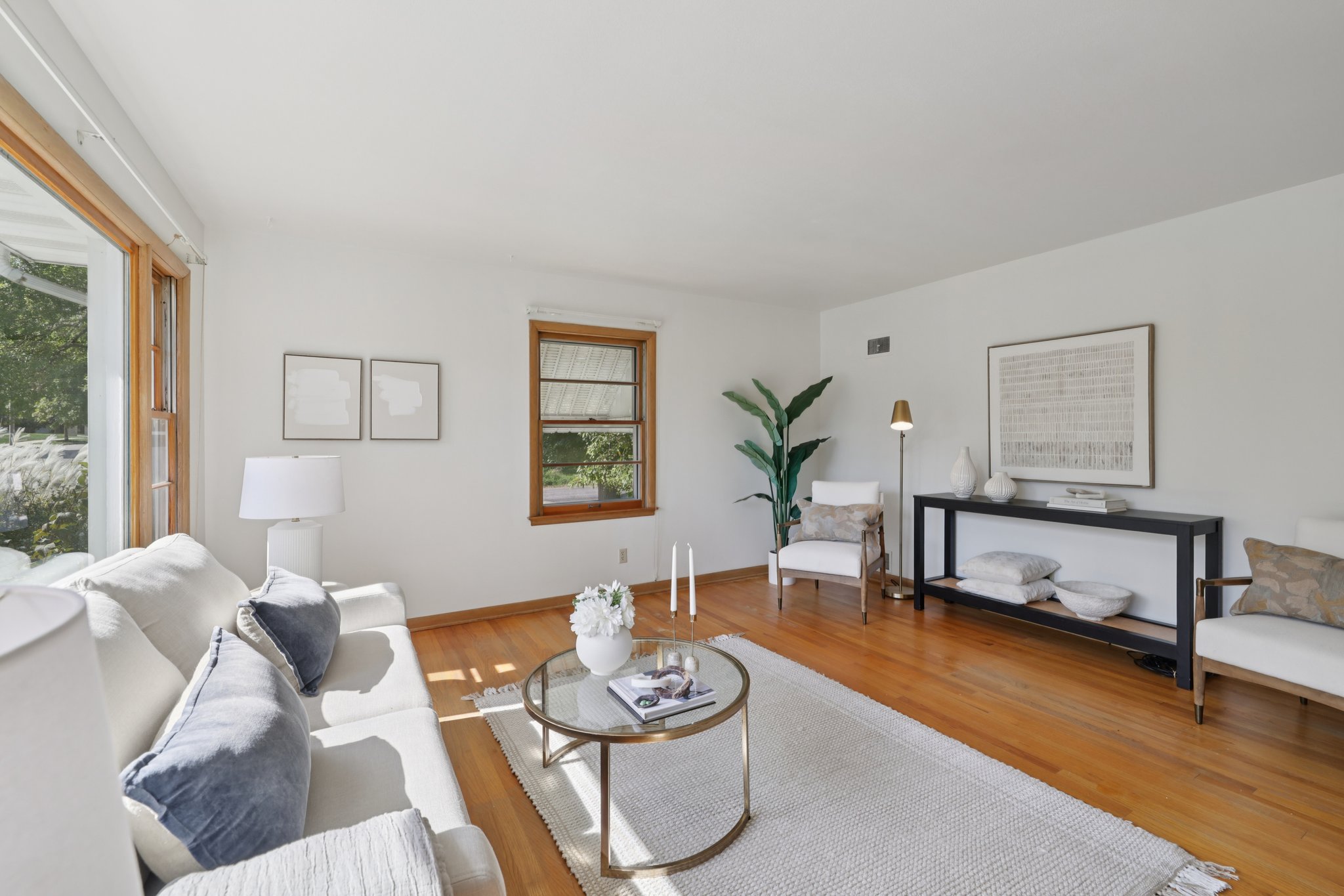 Tompkins Dr-S0110-018.jpg