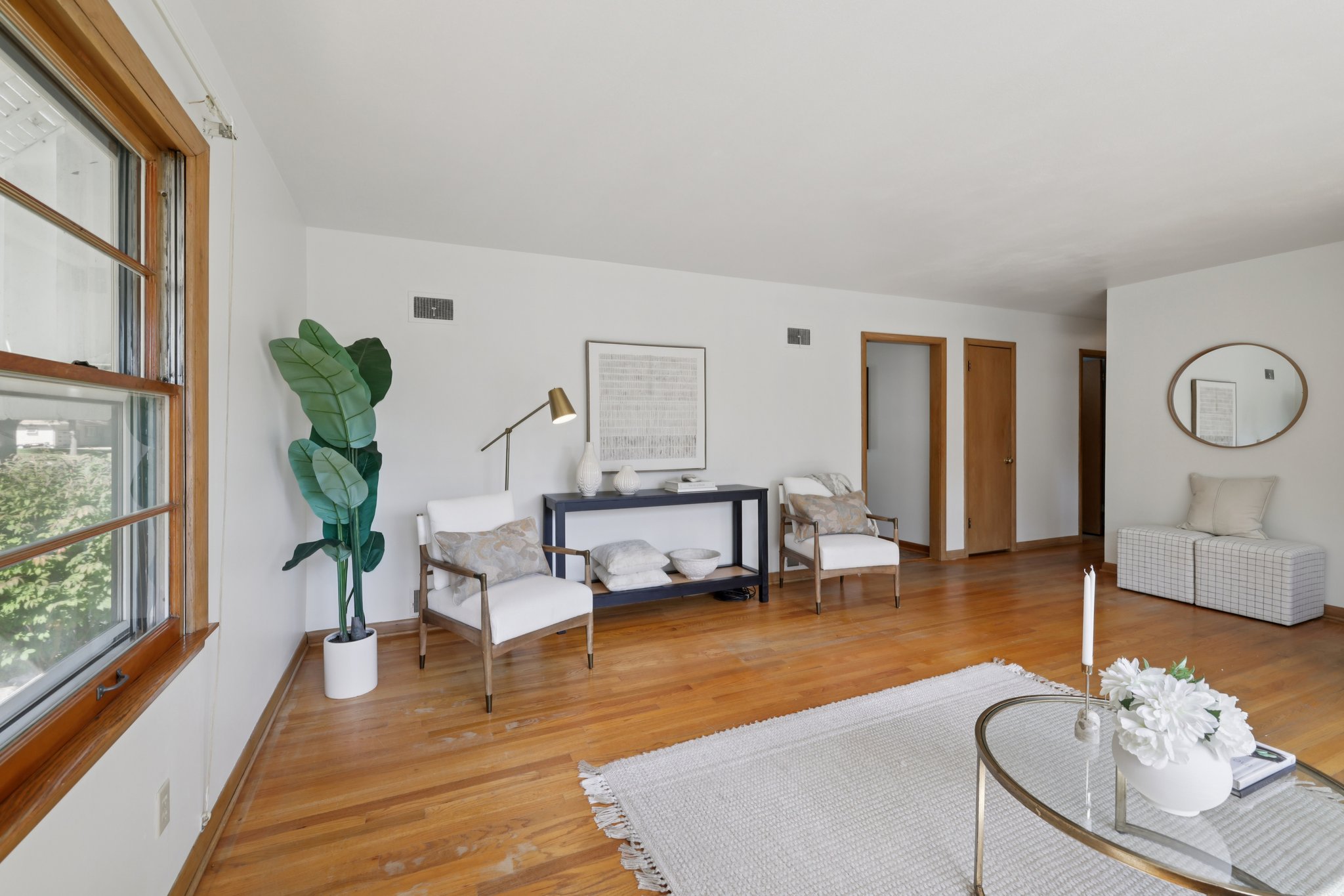 Tompkins Dr-S0110-020.jpg