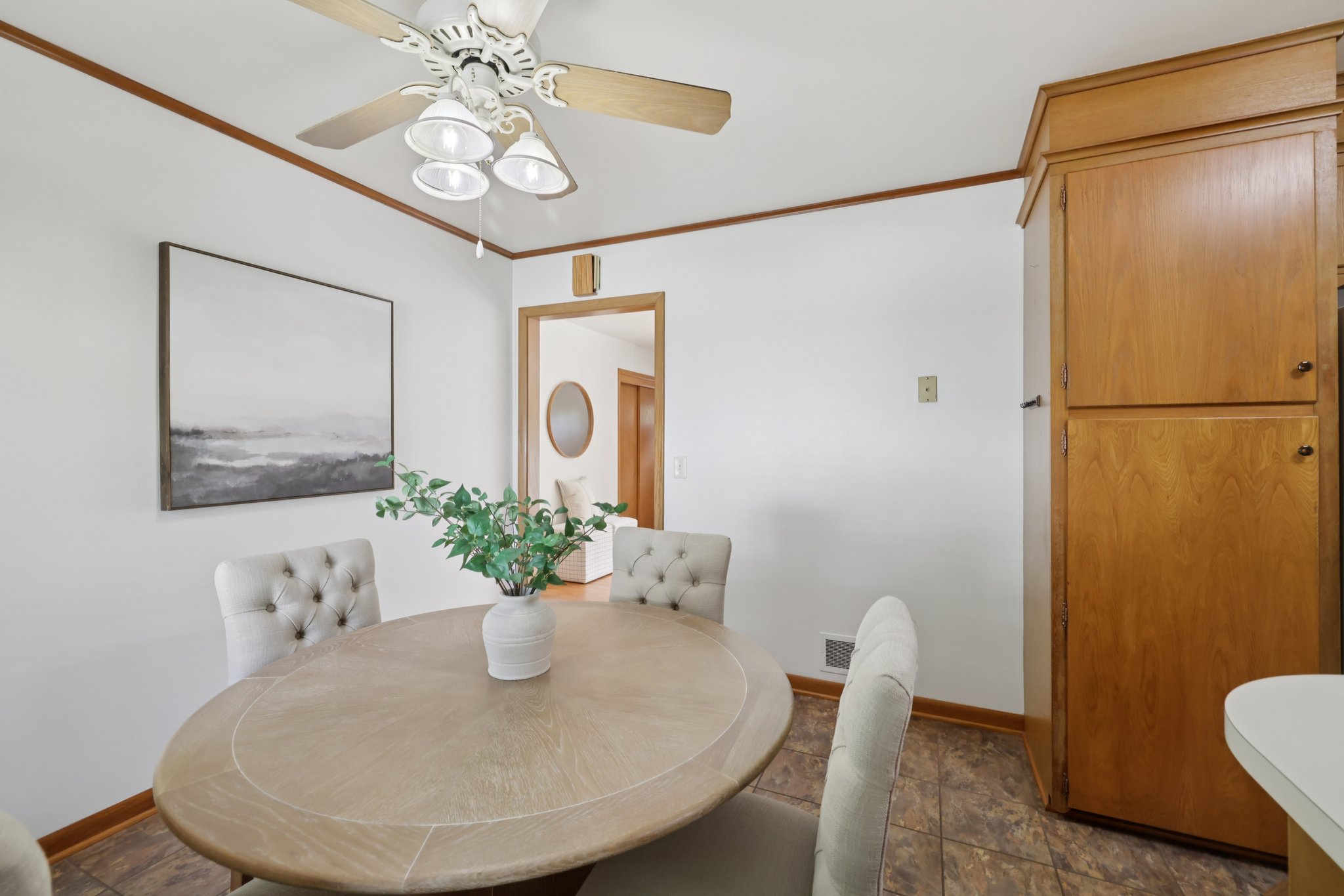 Tompkins Dr-S0110-025.jpg