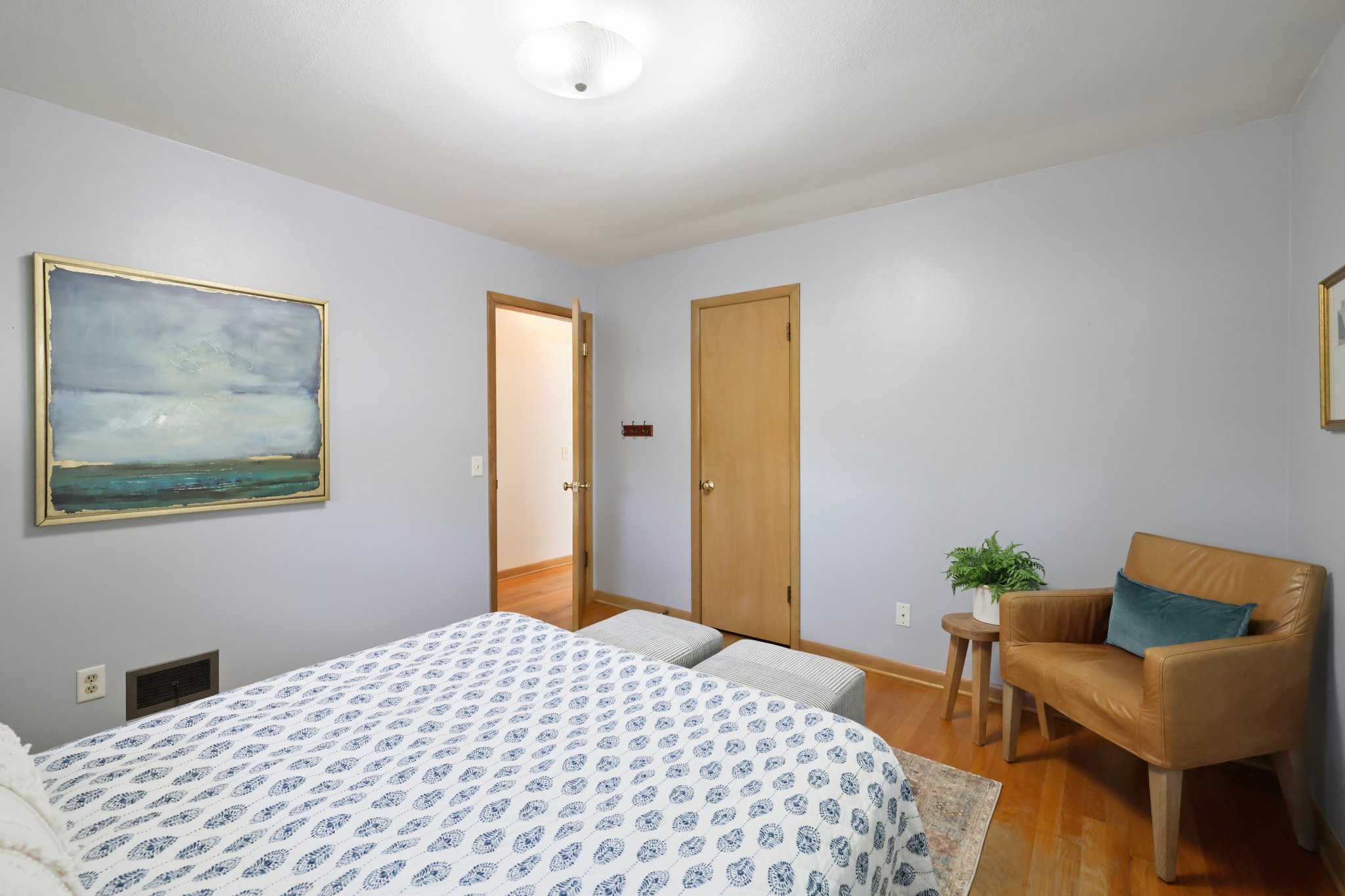 Tompkins Dr-S0110-043.jpg