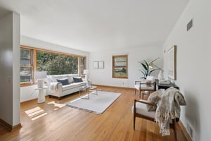 Tompkins Dr-S0110-013.jpg