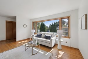 Tompkins Dr-S0110-021.jpg