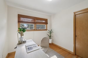 Tompkins Dr-S0110-034.jpg