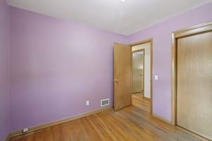 Tompkins Dr-S0110-038.jpg