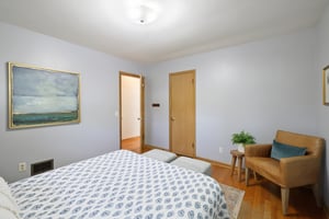 Tompkins Dr-S0110-043.jpg