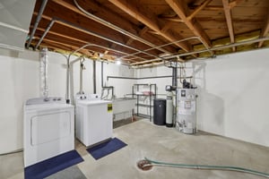 Tompkins Dr-S0110-045.jpg