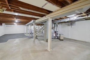 Tompkins Dr-S0110-047.jpg