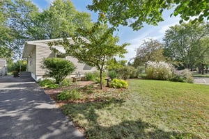 Tompkins Dr-S0110-053.jpg