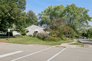 Tompkins Dr-S0110-055.jpg