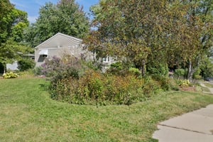 Tompkins Dr-S0110-056.jpg