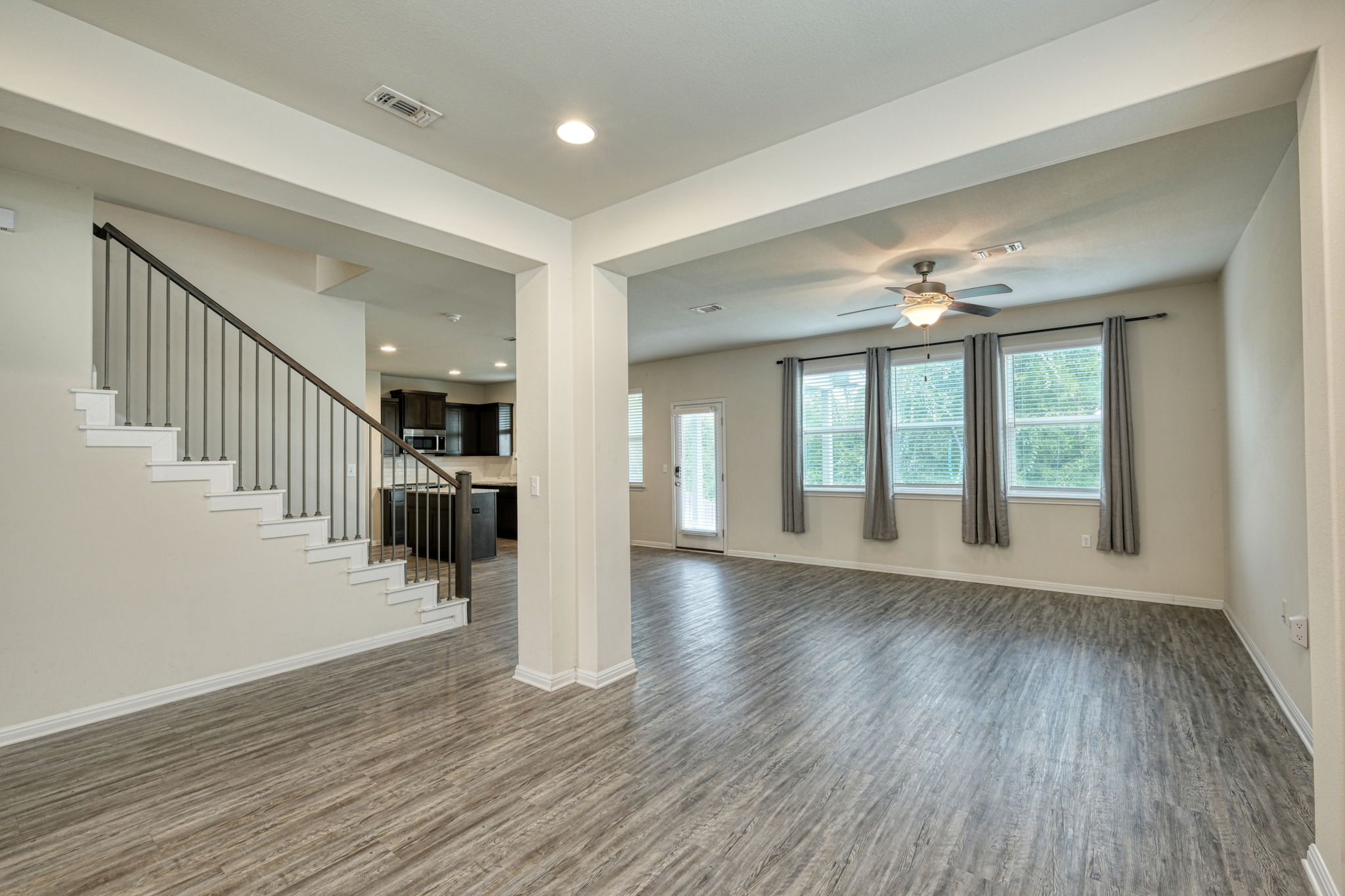 Foyer/Dining/Living Room