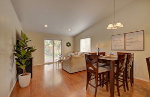 02 dining area - family room