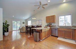 02 kitchen - family room