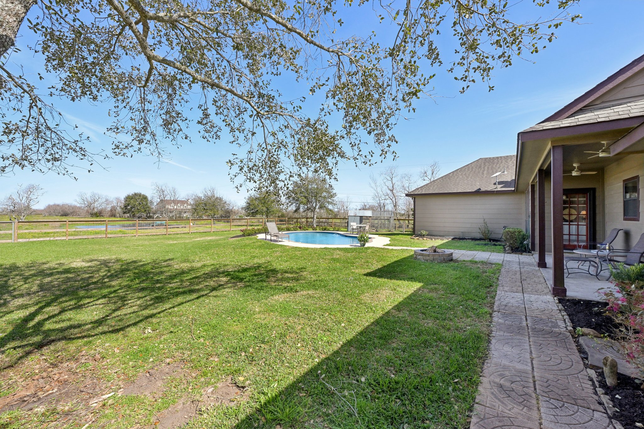 County Rd 168-037.jpg