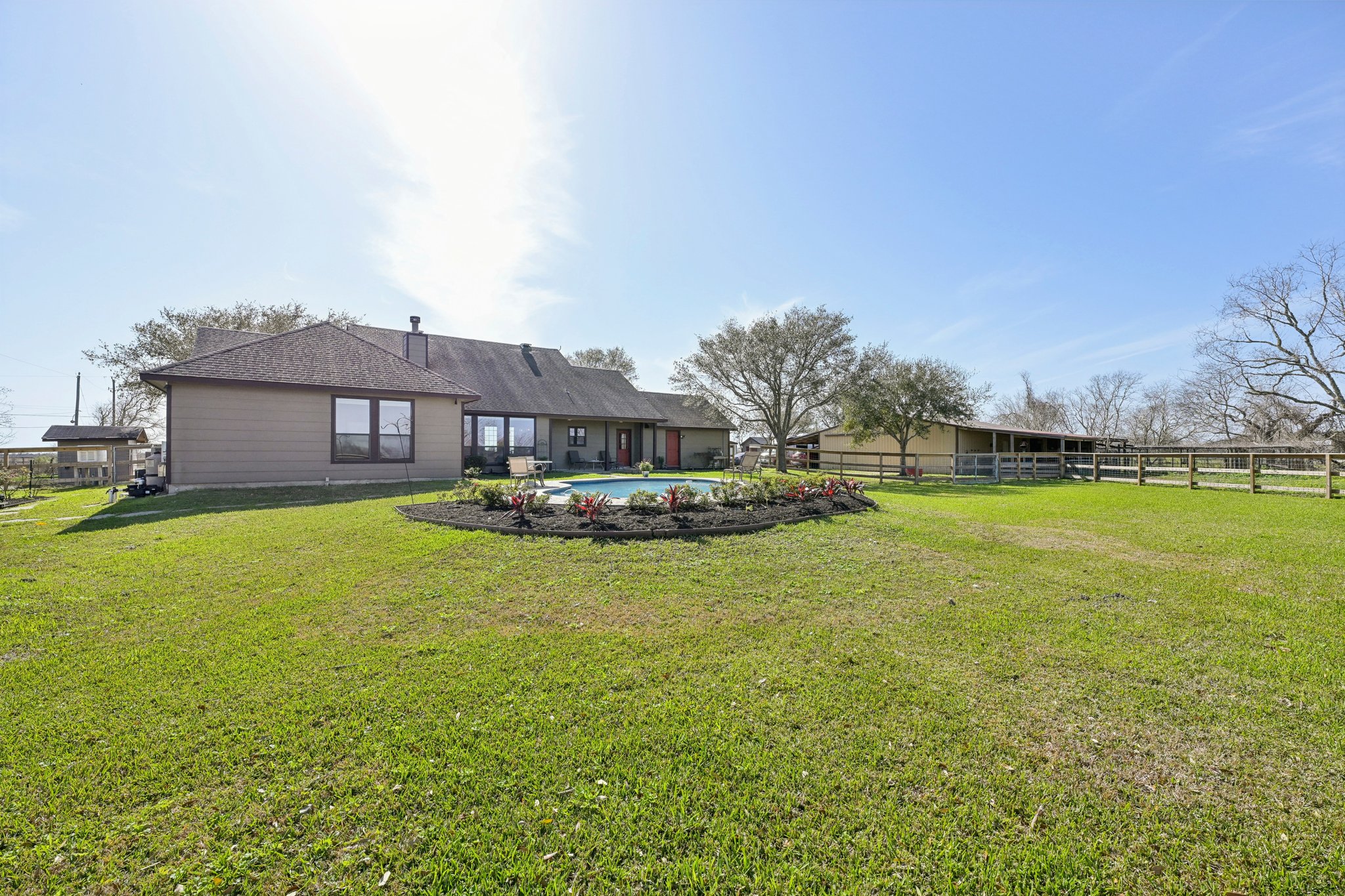 County Rd 168-043.jpg