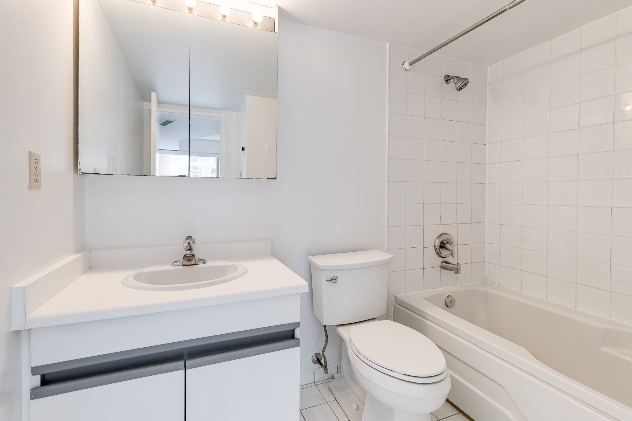 Toronto property showcase — delivered property photograph 18